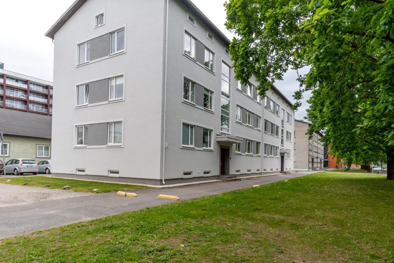 Studio In The Heart Of Paernu, Free Parking! מראה חיצוני תמונה